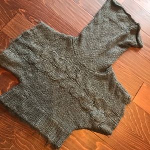 Never been worn Jessica Simpson crop sweater